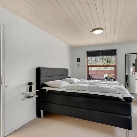 Feriehus Beautiful In With Kitchen
